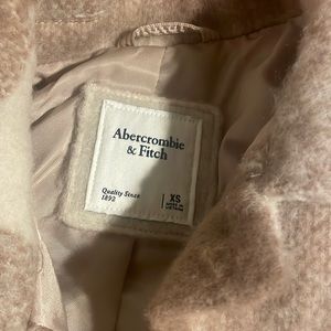 Cropped plaid shacket